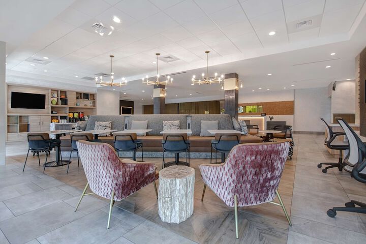 Home2 Suites by Hilton Anderson Downtown