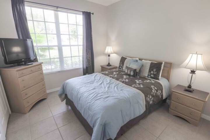 Serene Private Pool in Southern Dunes! 4 Bedroom Home by RedAwning