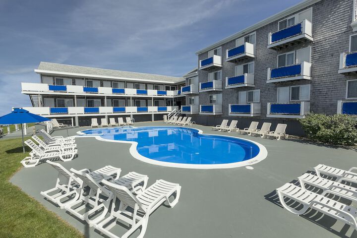 Pool 7 of 31