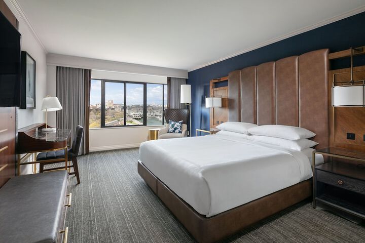 Room 50 of 95
