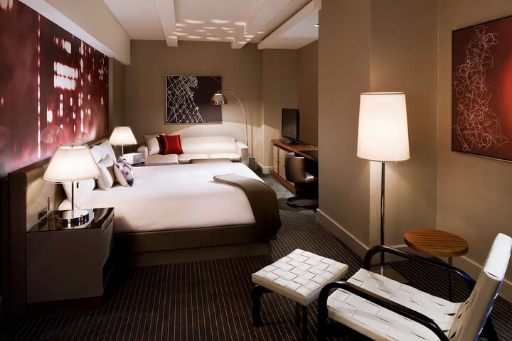 Room 52 of 124