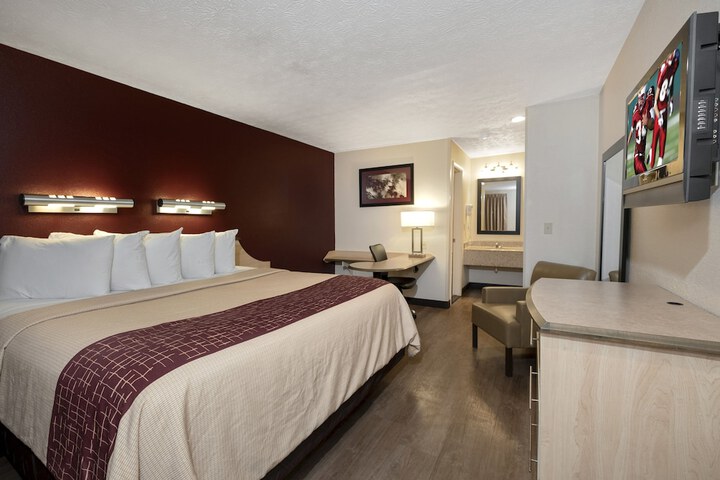 Room 52 of 54
