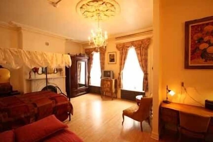 Room 30 of 58