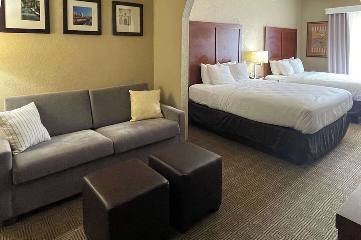 Room 20 of 35