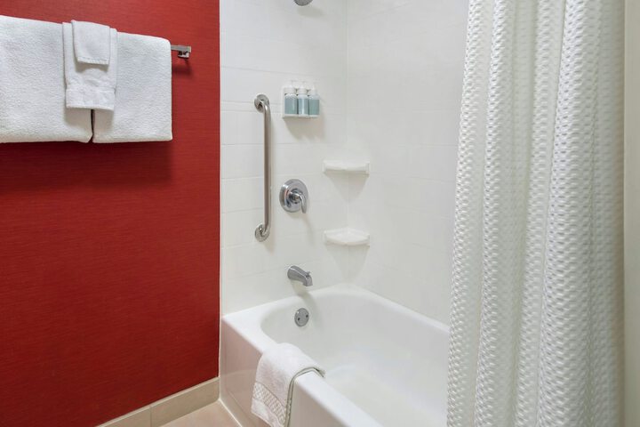 Courtyard by Marriott Mt. Laurel