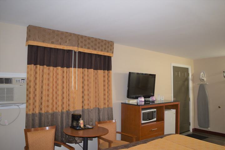 Room 23 of 35