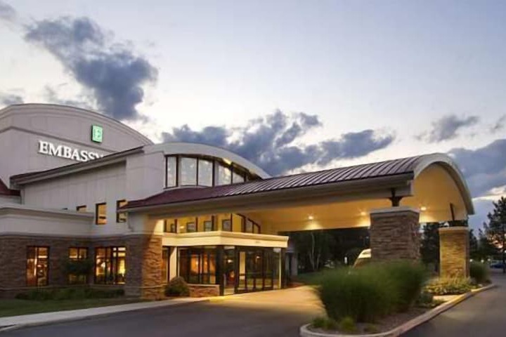 Embassy Suites by Hilton Detroit Metro Airport