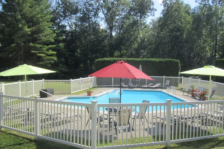 Pool 22 of 50