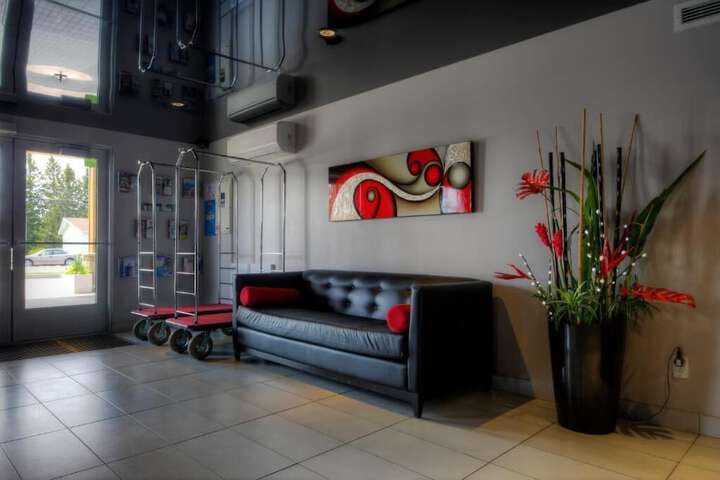 Hotel Interior 6 of 37