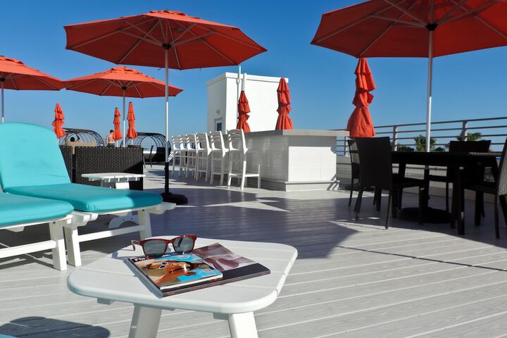 Sundeck 62 of 70