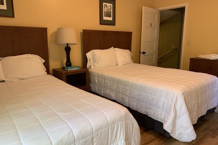 Kanuga Inn & Lodging