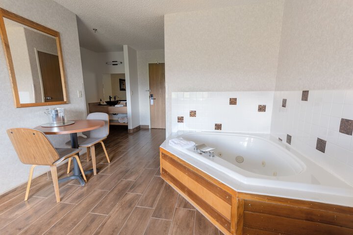 Red Sands Hotel