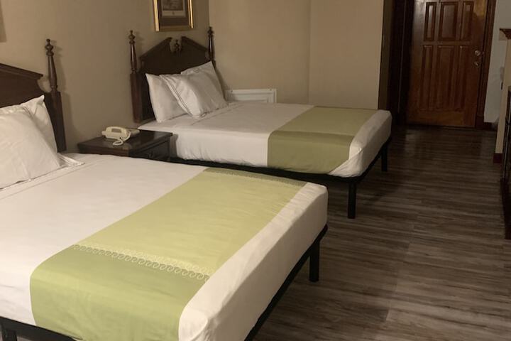 Room 14 of 30
