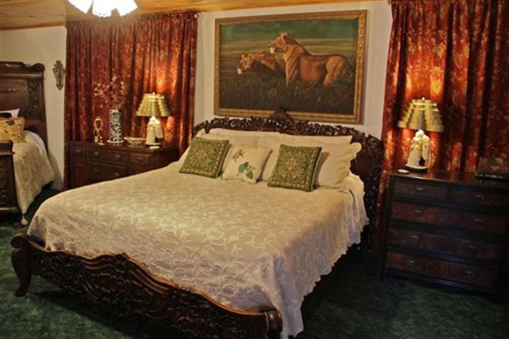 Echo Canyon Spa Resort (Adults Only)