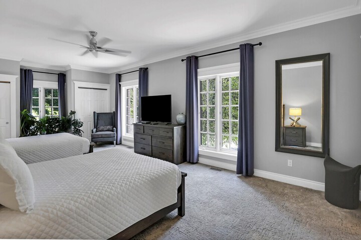 Room 48 of 95