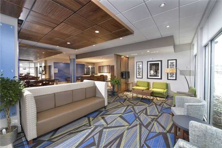 Holiday Inn Express & Suites Millersburg by IHG