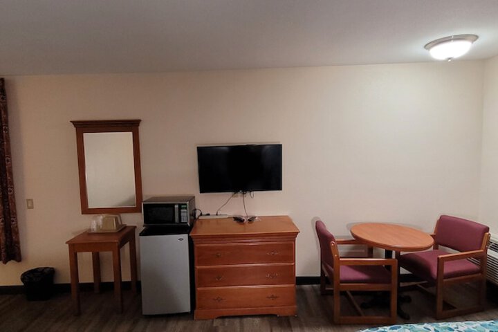 Room 35 of 53