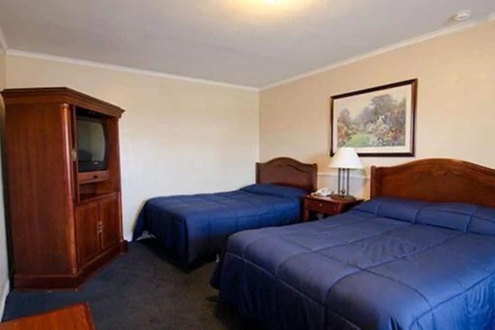 Room 16 of 25