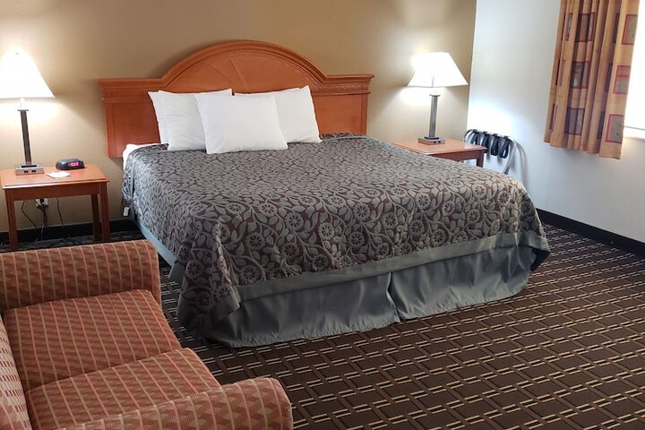Room 37 of 102