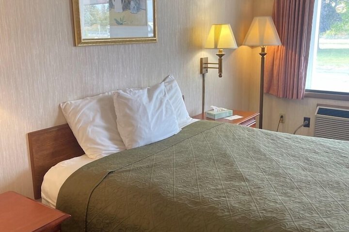 Room 16 of 30