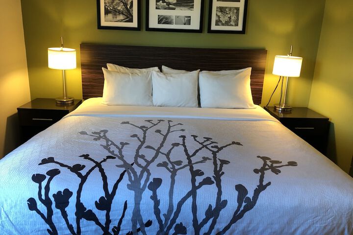 Room 49 of 72