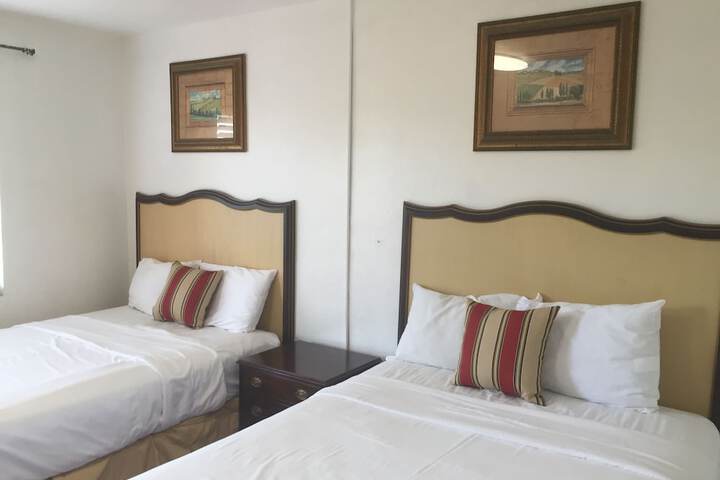 Room 10 of 24
