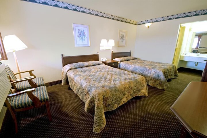 Room 17 of 25