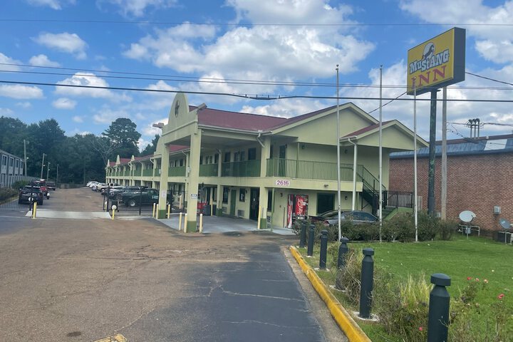 Hotel 1 of 8