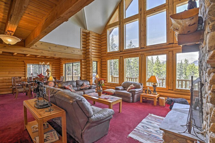 Expansive Alma Cabin w / Hot Tub & Mountain Views!