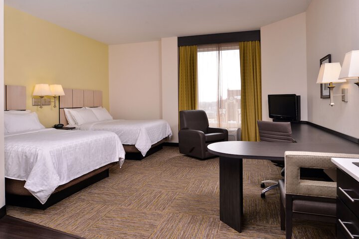 Room 35 of 61
