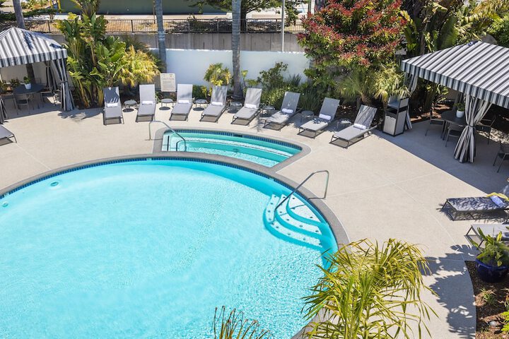 Pool 6 of 43