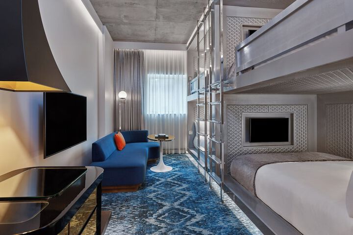 Room 15 of 78