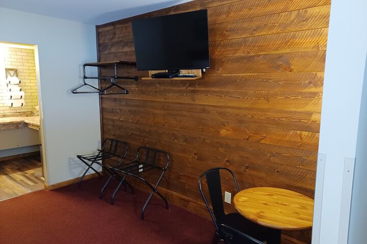 Room 14 of 23