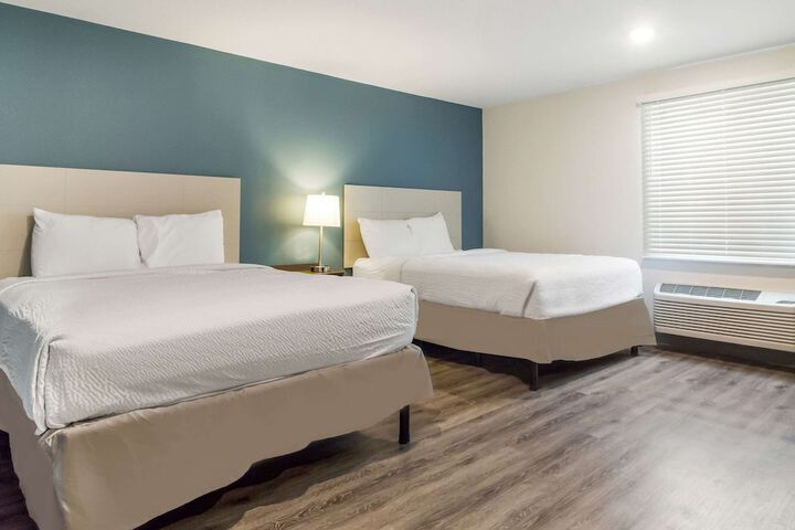WoodSpring Suites Lake Jackson