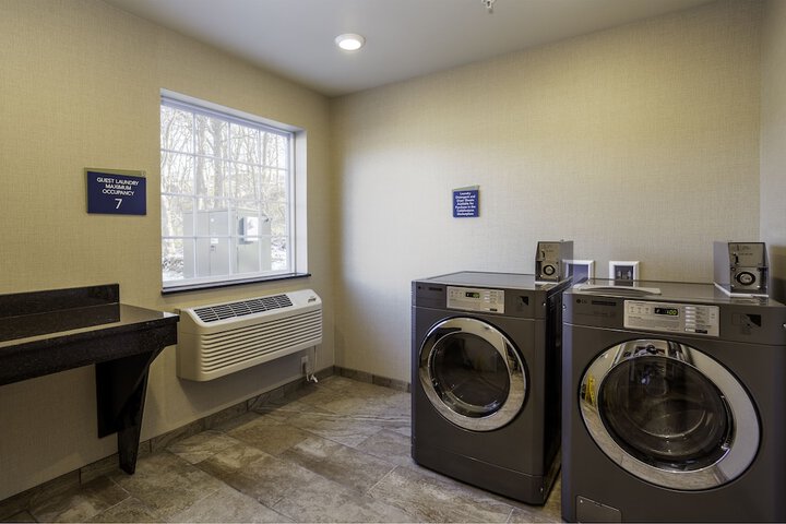 Cobblestone Inn & Suites - Brookville