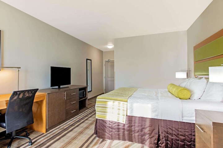La Quinta Inn & Suites by Wyndham Paducah