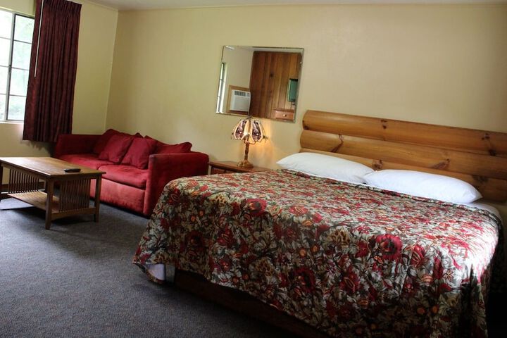 Two Rivers Lodge