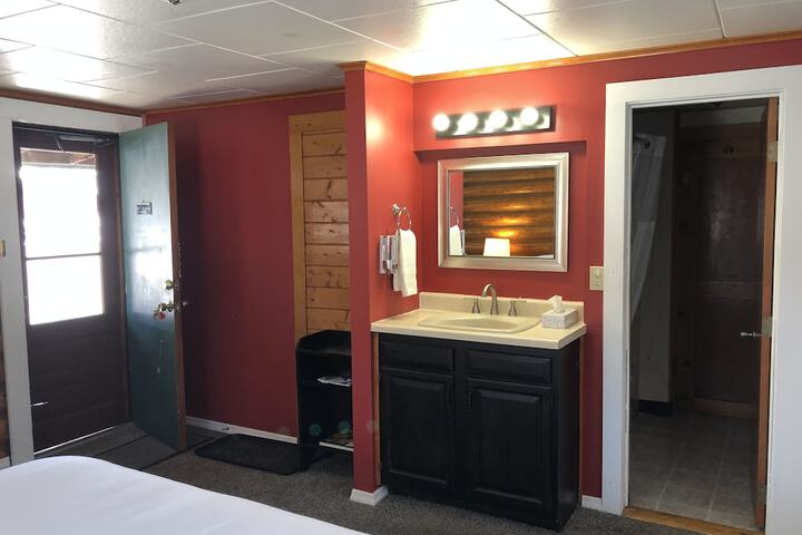 Sportsmans Lodge