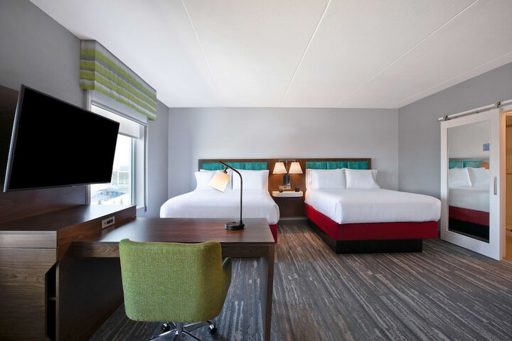 Room 13 of 44