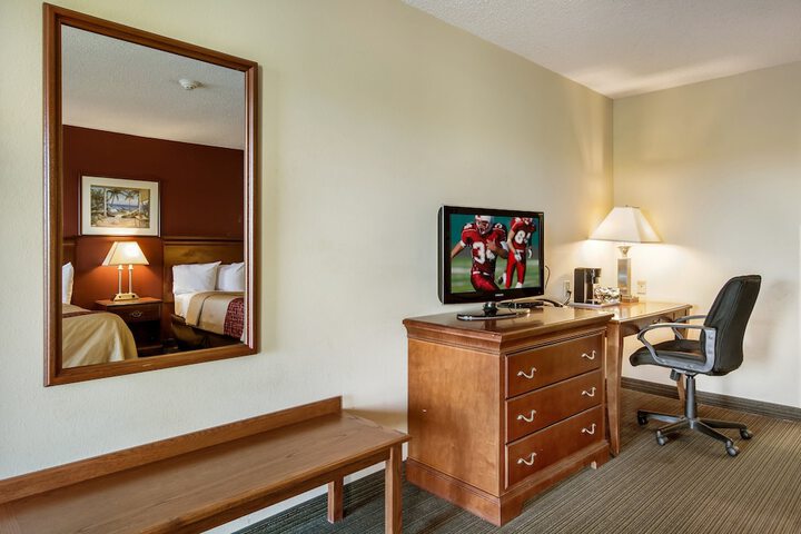 Room 16 of 24