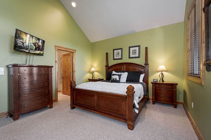 Room 10 of 38