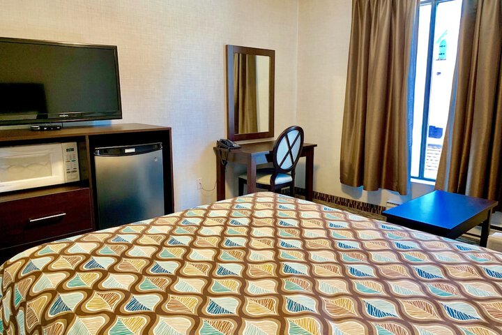 Room 29 of 32
