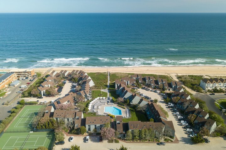 The Surf Club