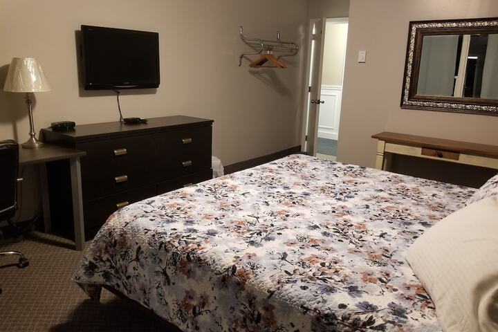 Room 65 of 82