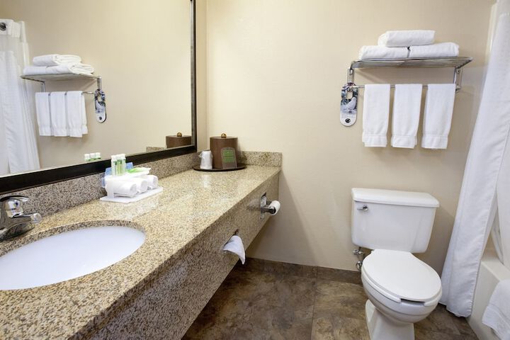 Holiday Inn Express Jamestown by IHG