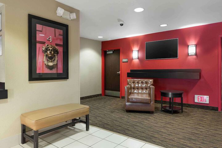 Hotel Interior 9 of 30