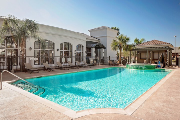 Pool 4 of 49