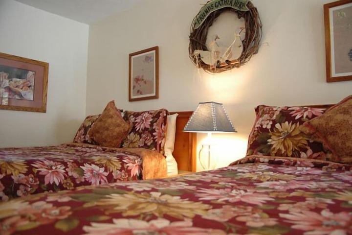 Room 18 of 191