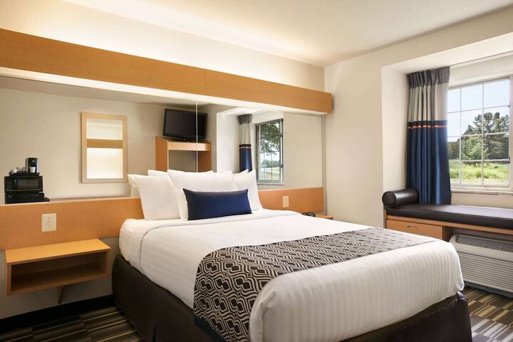 Room 15 of 20