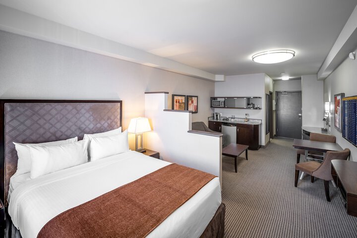 Room 16 of 32